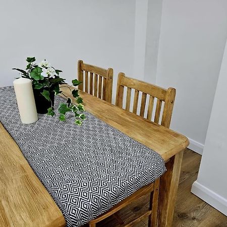 Wonderful Apartment In Wembley London Kültér fotó
