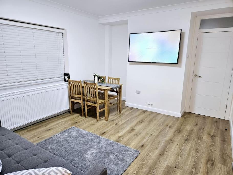 Wonderful Apartment In Wembley London Kültér fotó